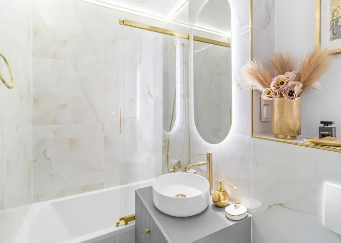 아파트 Elegant For Two In The Centre Metro Rondo Onz 바르샤바