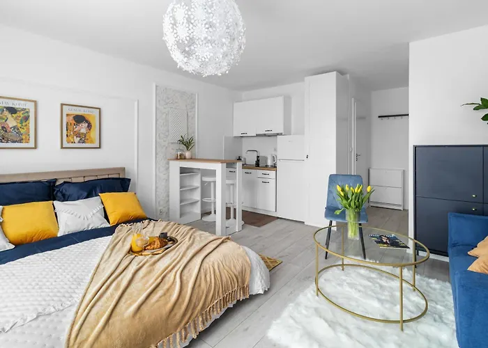 Elegant For Two In The Centre Metro Rondo Onz