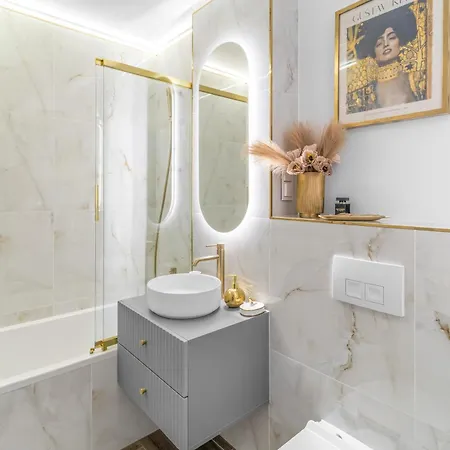 Apartament Elegant For Two In The Centre Metro Rondo Onz *