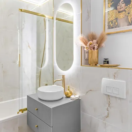 Apartament Elegant For Two In The Centre Metro Rondo Onz