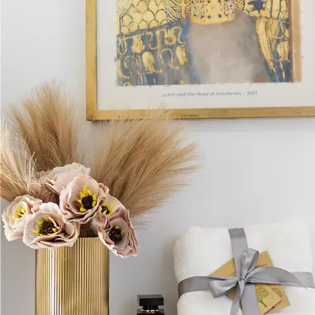 Apartament Elegant For Two In The Centre Metro Rondo Onz Warszawa