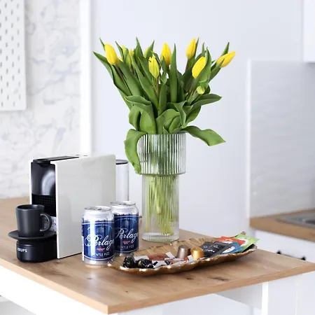 Elegant For Two In The Centre Metro Rondo Onz Apartament