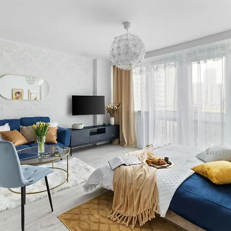 Elegant For Two In The Centre Metro Rondo Onz